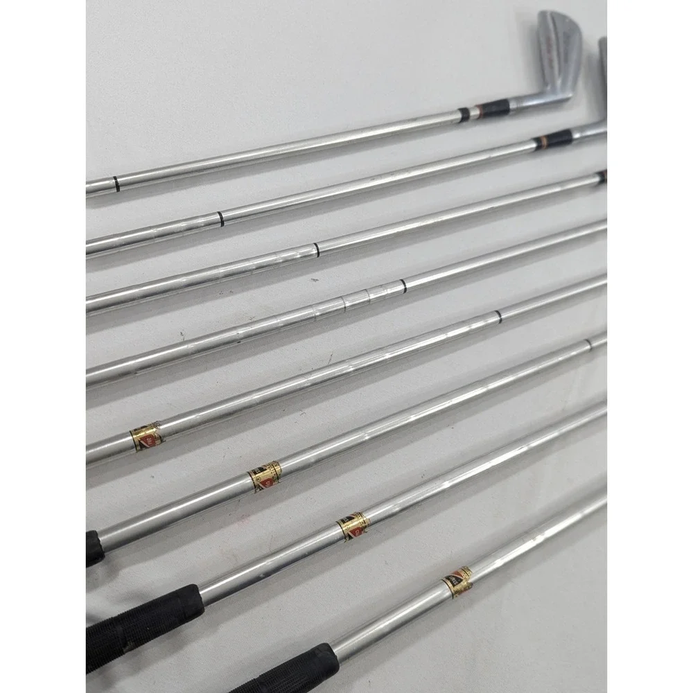 Right Handed Vintage Wilson Staff Dynapower Irons 2, 4, 5, 6, 7, 8,‎ 9, 37